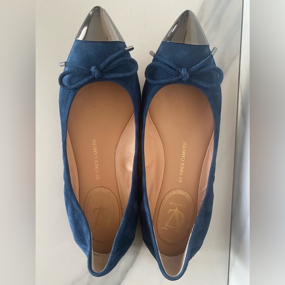 Vince Camuto Signature Suede Pointy Toe Ballerinas Navy / Pewter 7.5 - Picture 4 of 8